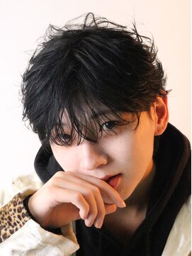 スティミュラス(Stimulus) シースルーフェザーショート