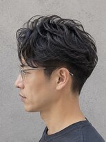バーバーバー ナカノ(BARBER BAR NAKANO)&nbsp;30代 40代 センターパート×ニュアンスパーマ