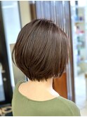 オトナかわいいひし形丸みショートボブ/アッシュベージュ/小顔