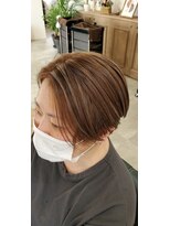 リノ 辻堂(lino)&nbsp;前下がりショートボブ/ハイライトカラー[辻堂/辻堂駅]