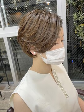 ルーファス 恵比寿 渋谷(Ruufus) 30代40代大人カッコいいカーキグレージュ【Ruufus恵比寿渋谷】