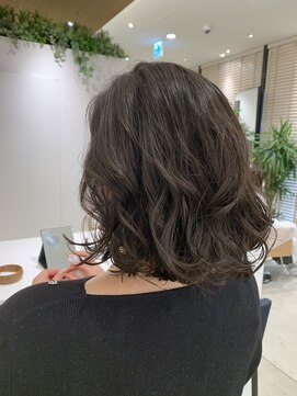 ステアケース 武蔵小杉店(stair:case) 武蔵小杉 コテ巻き風パーマ 20代30代40代50代人気髪型