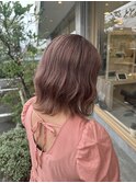 ピンクベージュ