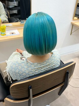 トト 船橋店(toto.) 黒髪/グレーベージュ/レイヤーロング/前髪パーマ[西船橋/津田沼]