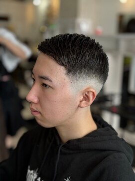 ヴィ 大宮(Vii) ダークアッシュ/カルマパーマ/アッシュブラック[メンズ/大宮]