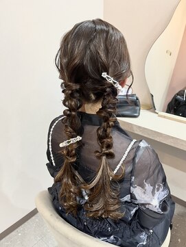 ミラ(Mila) ツイン編みおろしヘア＊同窓会パーティーヘアセット