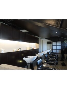 【22:00まで営業！駐車場完備◎】ダメージレスに特化した忙しいあなたにピッタリのサロン♪