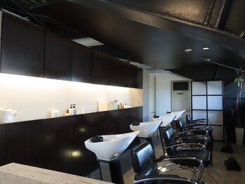 メゾン(MAISON)の写真/【22:00まで営業!駐車場完備◎】ダメージレスに特化した忙しいあなたにピッタリのサロン♪