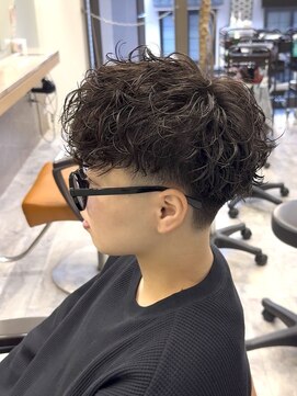 ヘーゼル 博多(HAZEL.) シャドウパーマ/スペインカール