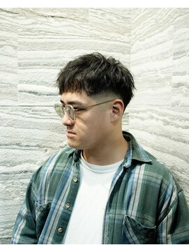 トリム 渋谷(trim.) サーフカール/刈り上げセンターパート/ブルーブラック[渋谷]