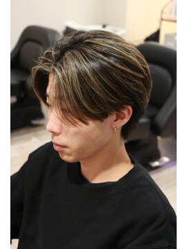 グラッドマンズカットクラブ 立川(GLADMAN'S CUT CLUB) メンズカットメンズハイライトメッシュ立川眉カット