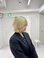 ギア(GEAR.)&nbsp;ブロンド×グリーン レイヤーボブ
