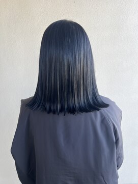ラ クープ Lacoupe ネイビーカラー、ロブ
