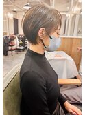 耳掛け小顔愛されショート