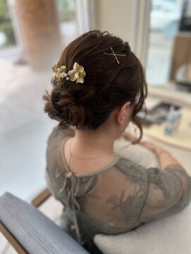 クラナ(clana) シニヨン