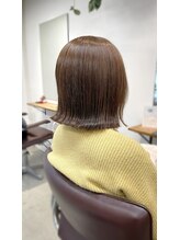ティティ(titi) 切りっぱなし風ボブ