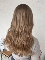 チャルム (Charom) 王道ベージュカラー