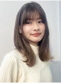 サラ艶ミディアムレイヤーボブオリーブベージュダークアッシュ