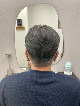 アルトス 浦和(ARTS) メンズ刈り上げ×グレイヘア×浦和の美容室ARTS谷島樹
