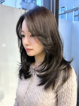 ラブクロムトーキョー オモテサンドウ(LOVECHROME OMOTESANDO) 盛れる横髪☆イメチェンレイヤーカット大人可愛いオリーブカラー