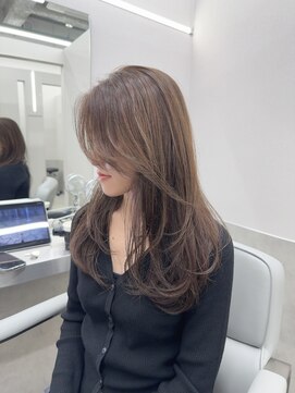 カルム 天神大名(calme) 【calme】ワンホンレイヤー  レイヤーカット ハイライトカラー