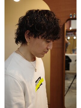 エディ(Edy) メンズ波巻きスパイラルパーママッシュ刈り上げケアパーマ岡山