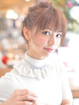 ケーツー心斎橋 クイーンズガーデン バイ ケーツー(K two QUEEN'S GARDEN by K two) 【K-two心斎橋】柔らかルーズボブ~小顔編込みアップアレンジ~