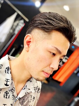 バーバートミーズ(BARBER Tommy's) オールバックスタイル
