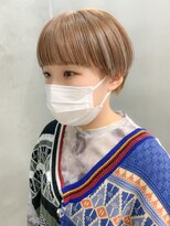 テトヘアー(teto hair)&nbsp;ミルクティベージュ、ブリーチカラー、マッシュショート