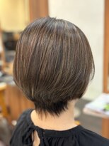 リベーヌプラス 絶壁解消/ひし形/くびれ/斜めバング/60代50代40代/ミセスヘア9B