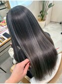 ホワイトグレージュシルキーブルーハイライト