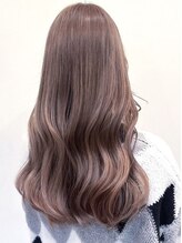 “強さ”と“艶”を同時に叶える、NaturalSpotならではの髪質改善トリートメント・髪質改善シャンプー◎