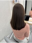 オリーブベージュ