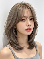 エイチ ウルフカット 大阪梅田(811) バタフライカット韓国風前髮くびれショートくるみちゃんヘア50代