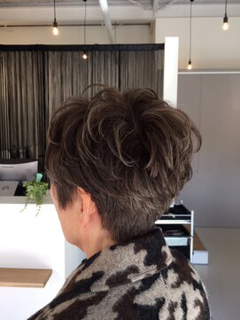 ビウラ(BIURA) ハイライトカラー