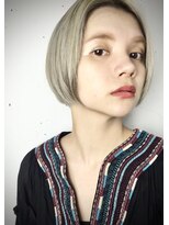 クリアオブヘアー リット(CLEAR of hair LiT) ハイトーン丸みショート