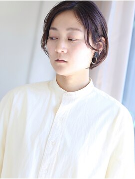 ヨハ ク 抜け感ボブ