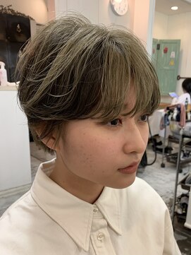 ラプト(rapt) セクションカラーのマッシュショート