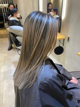 ジーナ セントラル銀座(Zina) ハイライト*シャドウルーツ*ハイライト【ZinaCENTRAL】