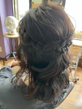 ヘアーフォルサ(HAIR FORZA) お呼ばれハーフアップ