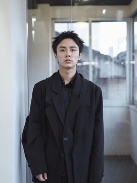 カートバイハイジ(Kurt by Heidi) スパイキーショート×ブラック