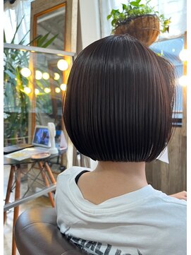 ビハインドザカーテン(BEHIND THE CURTAIN) ボブ×ナチュラルハイライト/インナーカラー