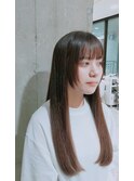 ロングヘアで内巻きワンカール×ジグザグ姫カット