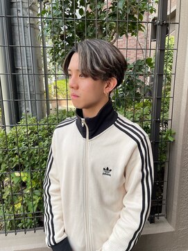 キング 高槻(K!ng) 縮毛矯正髪質改善ハイライトレイヤーカット高槻美容室エクステ