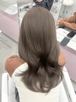 エヌアイ オモテサンドウ(ni omotesando)&nbsp;暗すぎず盛れるグレージュカラー