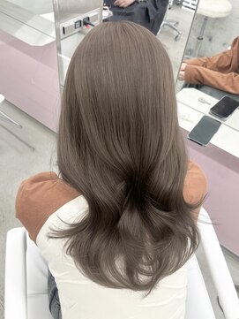 エヌアイ オモテサンドウ(ni omotesando) 暗すぎず盛れるグレージュカラー