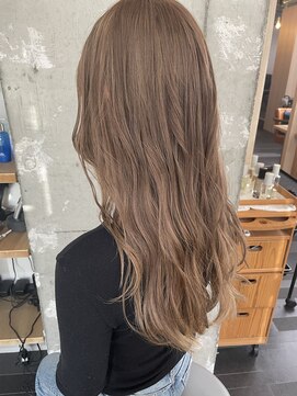 アリアツイン バイ エクラート 池袋西口店(ARiA TWiN by ECLART) ミルクティーベージュカラー