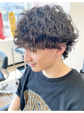 ショコララテ 20代/30代/メンズ/波巻きパーマ/シャドウパーマ/サーフカール