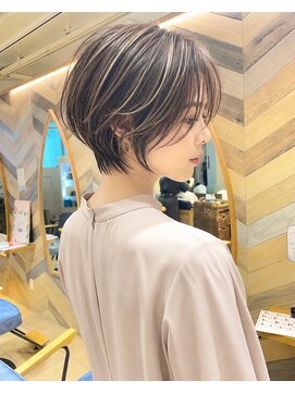 ネオリーブ モカ 川崎チネチッタ店(Neolive mocca) 30代40代50代60代 大人 ナチュラルショート ミルクブラウン