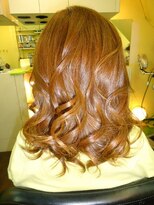 エムスリーディーミュゼステージ(M3D)&nbsp;ピコカラー（ネーブルオレンジ）でふわふわ巻髪